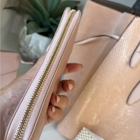 Like new Furla Blush Pink Long Ziparound Wallet - Picture 5 of 12